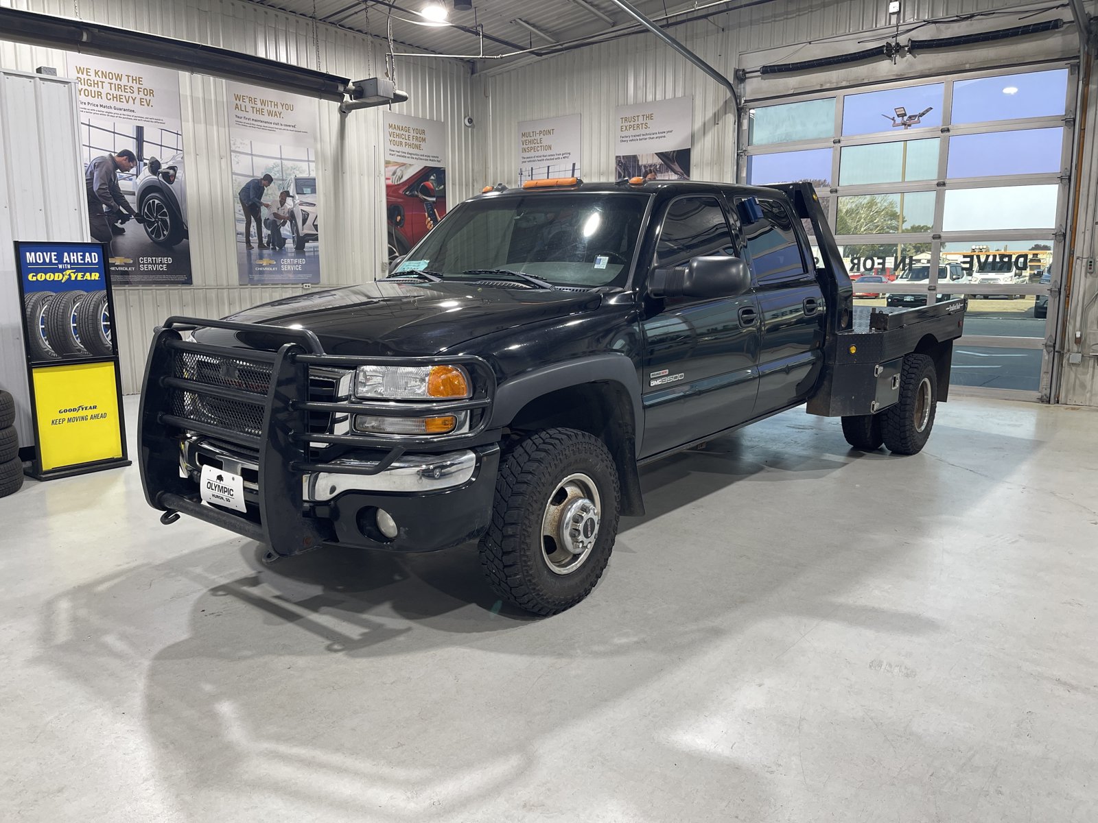 Used 2003 GMC Sierra 3500 SLE w/ Skid Plate Package AWD/4WD image 4