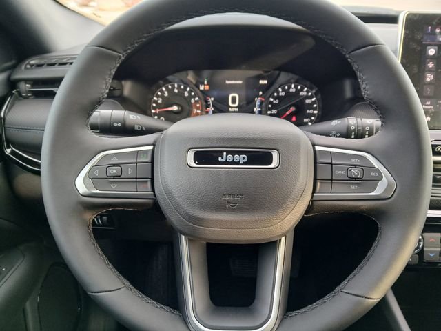 New 2026 Jeep Compass Latitude AWD/4WD image 32