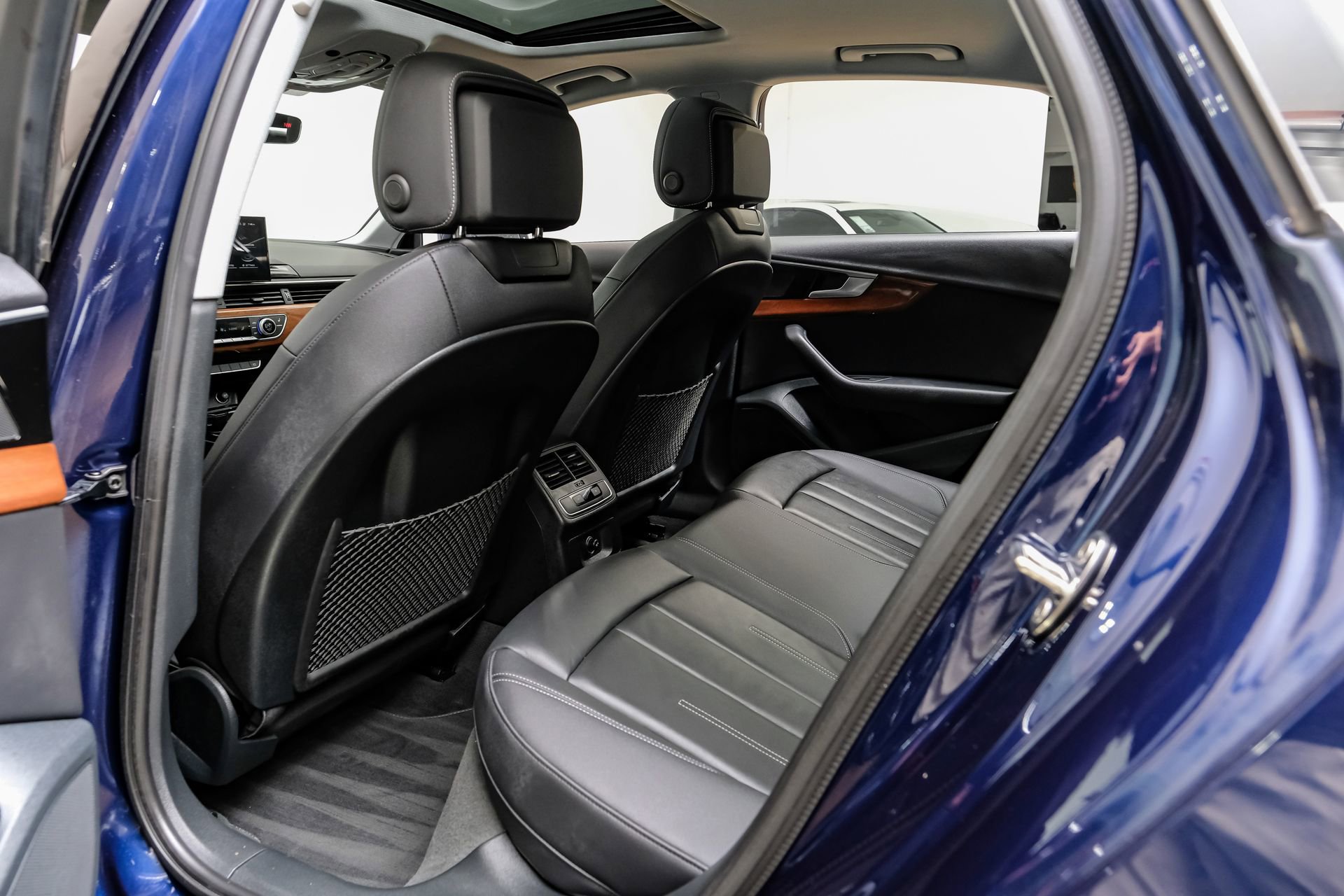 Used 2022 Audi A4 2.0T Premium image 41