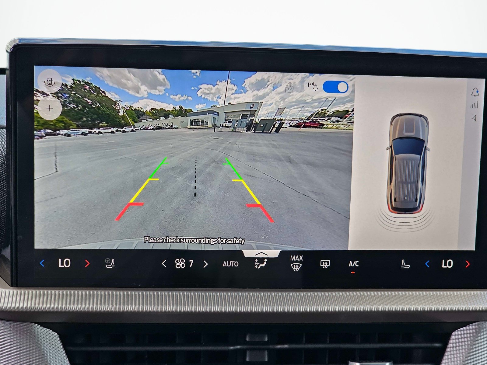 Used 2026 Ford Explorer Active w/ Active Comfort Package RWD image 27