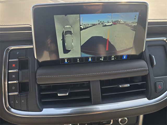 Used 2024 GMC Yukon XL SLT w/ SLT Luxury Package image 23