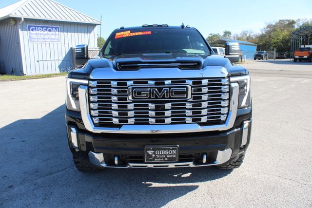 Used 2024 GMC Sierra 3500 Denali w/ Denali Reserve Package image 2
