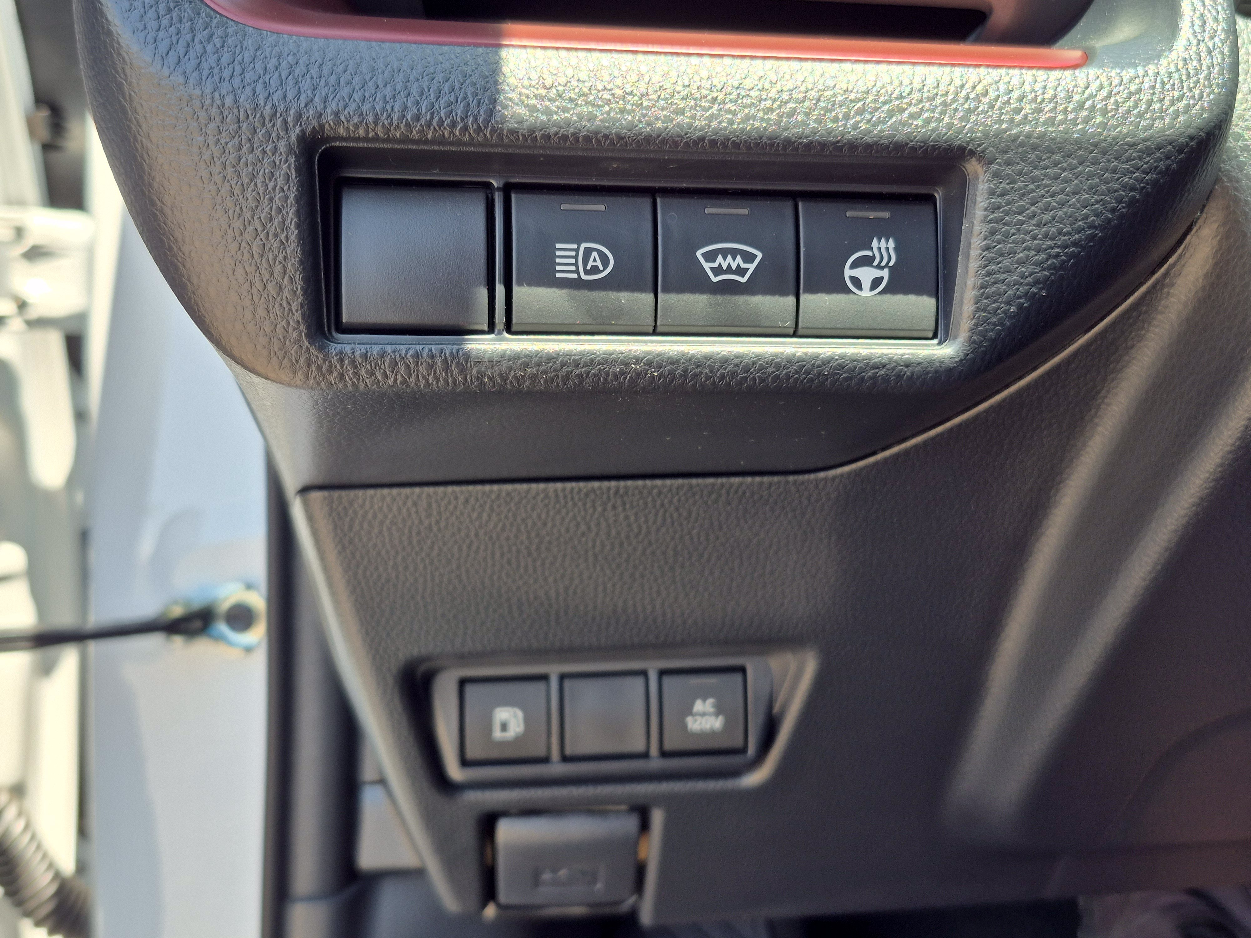 Used 2026 Toyota Prius Plug-In Hybrid FWD image 36