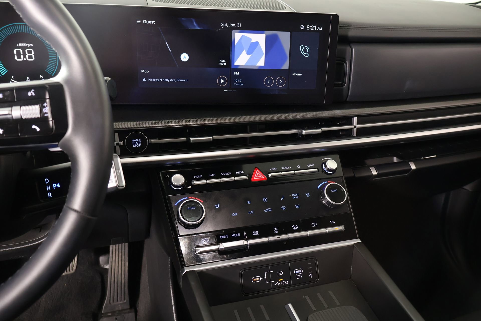 Used 2025 Hyundai Santa Fe XRT image 5