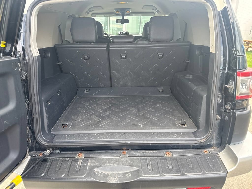 Used 2014 Toyota FJ Cruiser 4WD w/ Convenience Package image 24