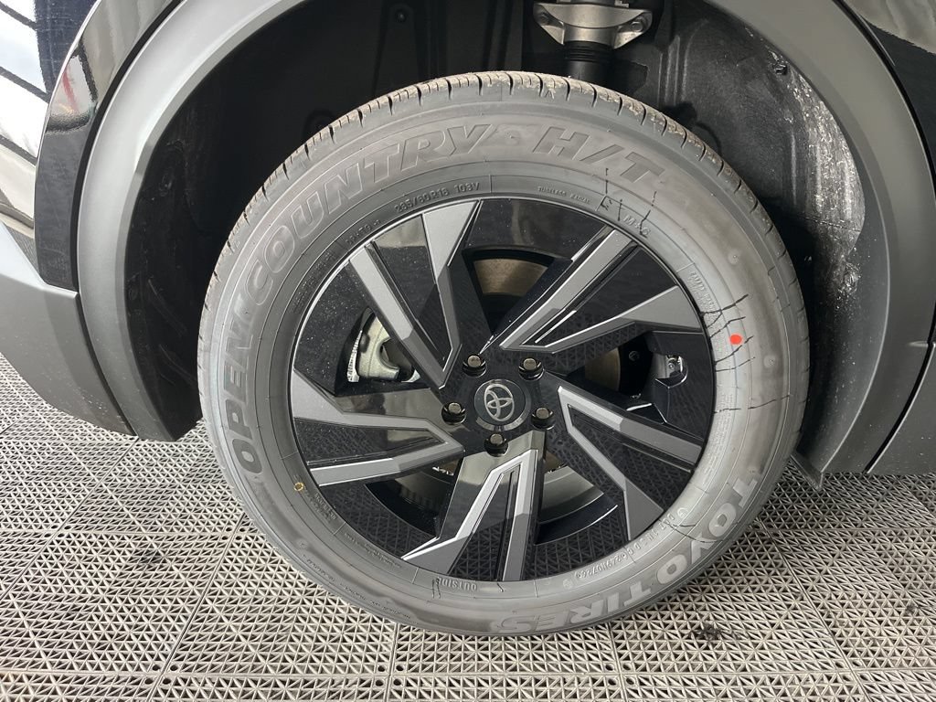 New 2026 Toyota C-HR AWD/4WD image 22