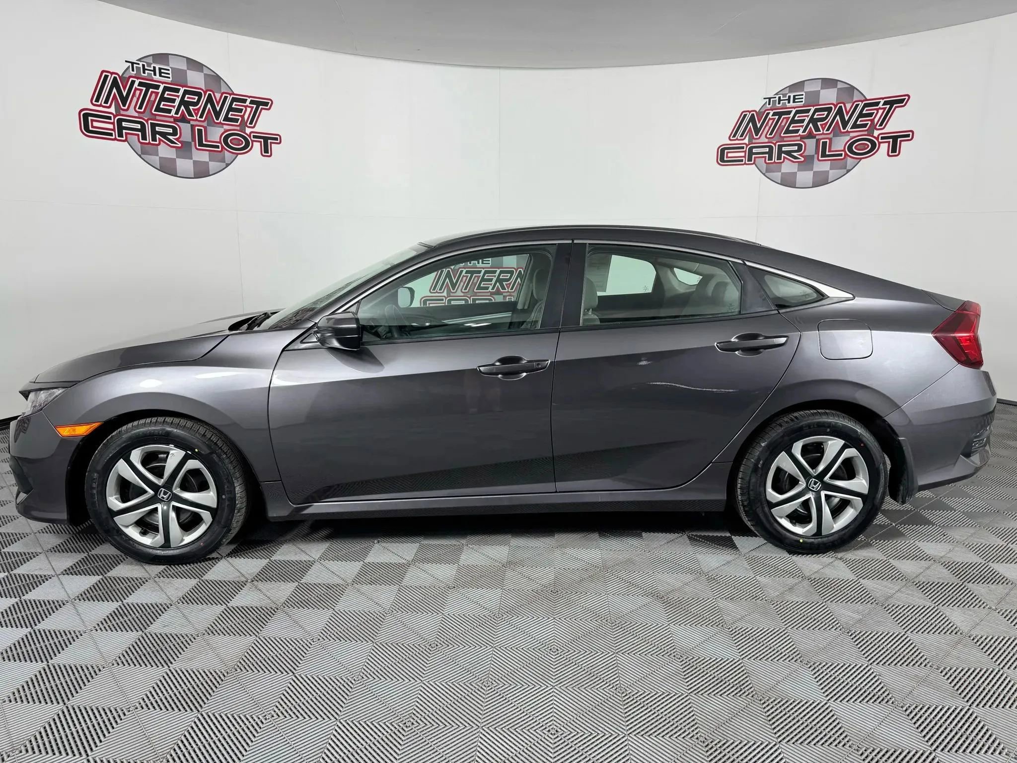 Used 2018 Honda Civic LX image 4