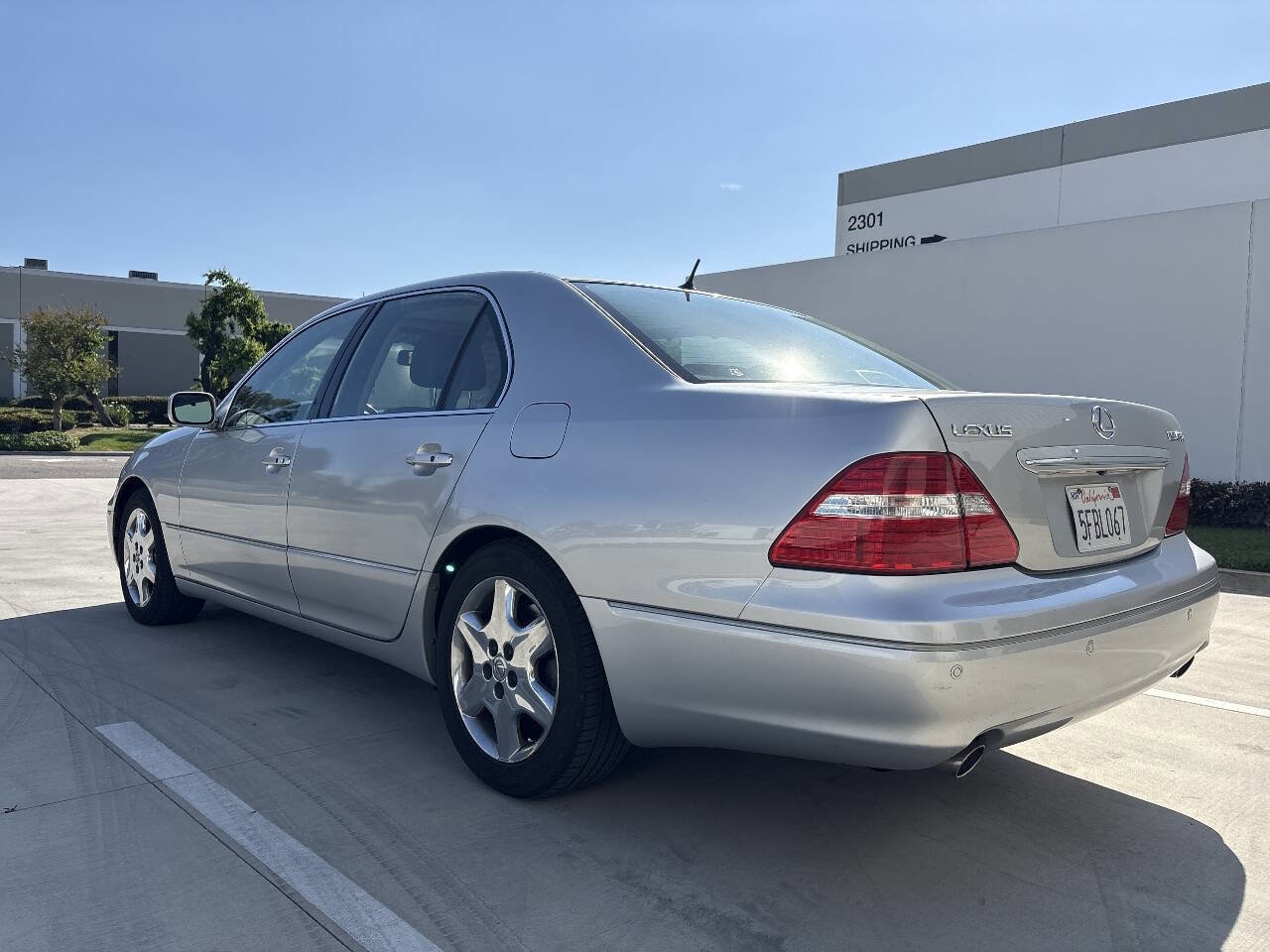 Used 2004 Lexus LS 430 image 7