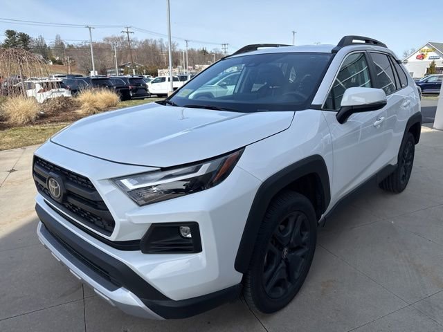 Used 2024 Toyota RAV4 Adventure image 3