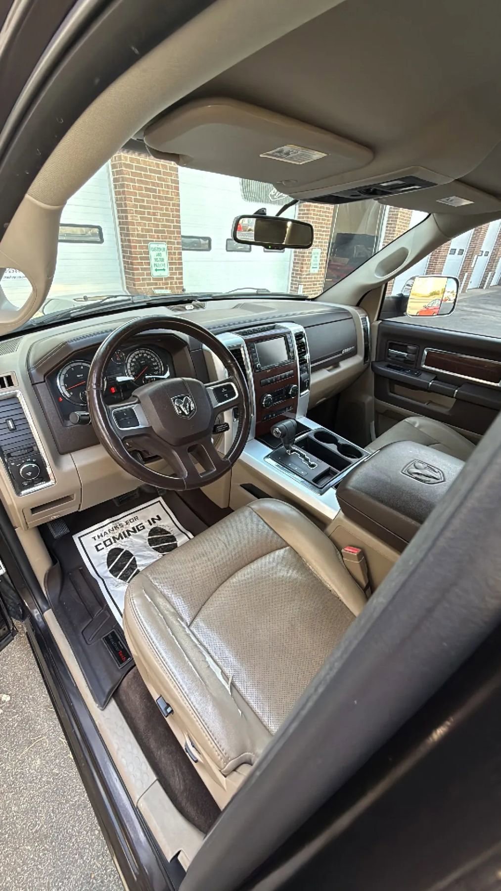 Used 2011 RAM 1500 Laramie image 20