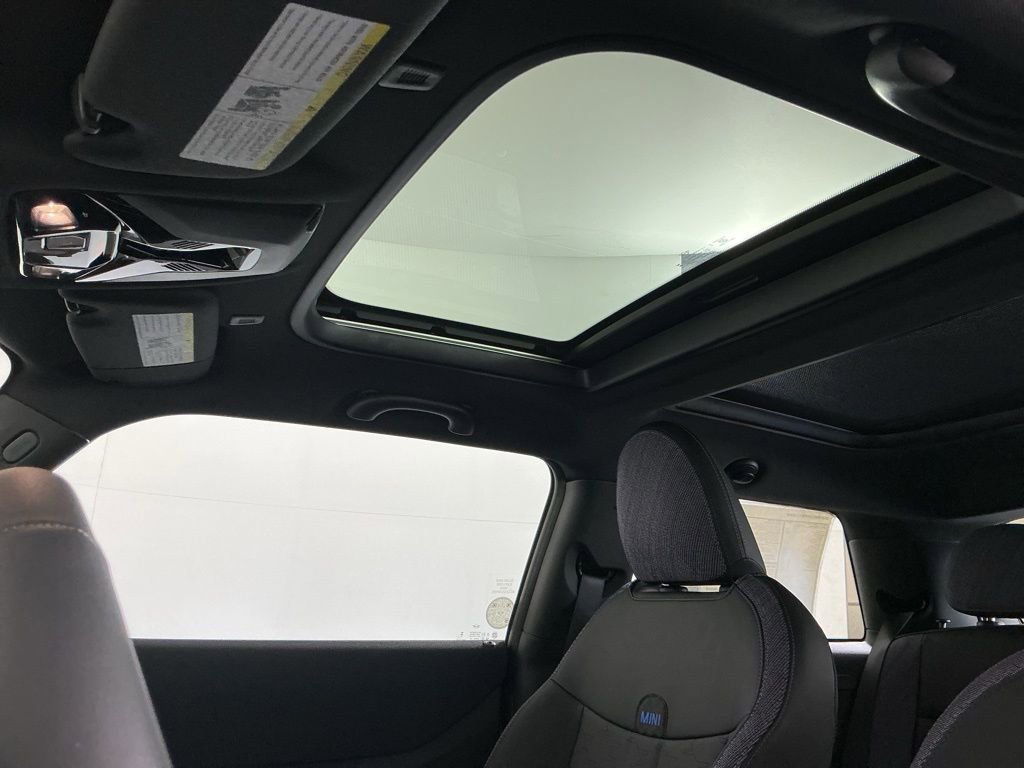 New 2026 MINI Cooper S image 28