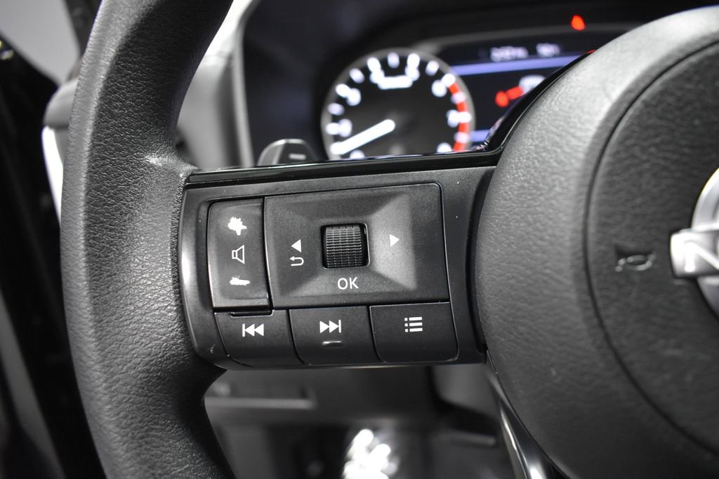 Certified 2023 Nissan Rogue SV image 25