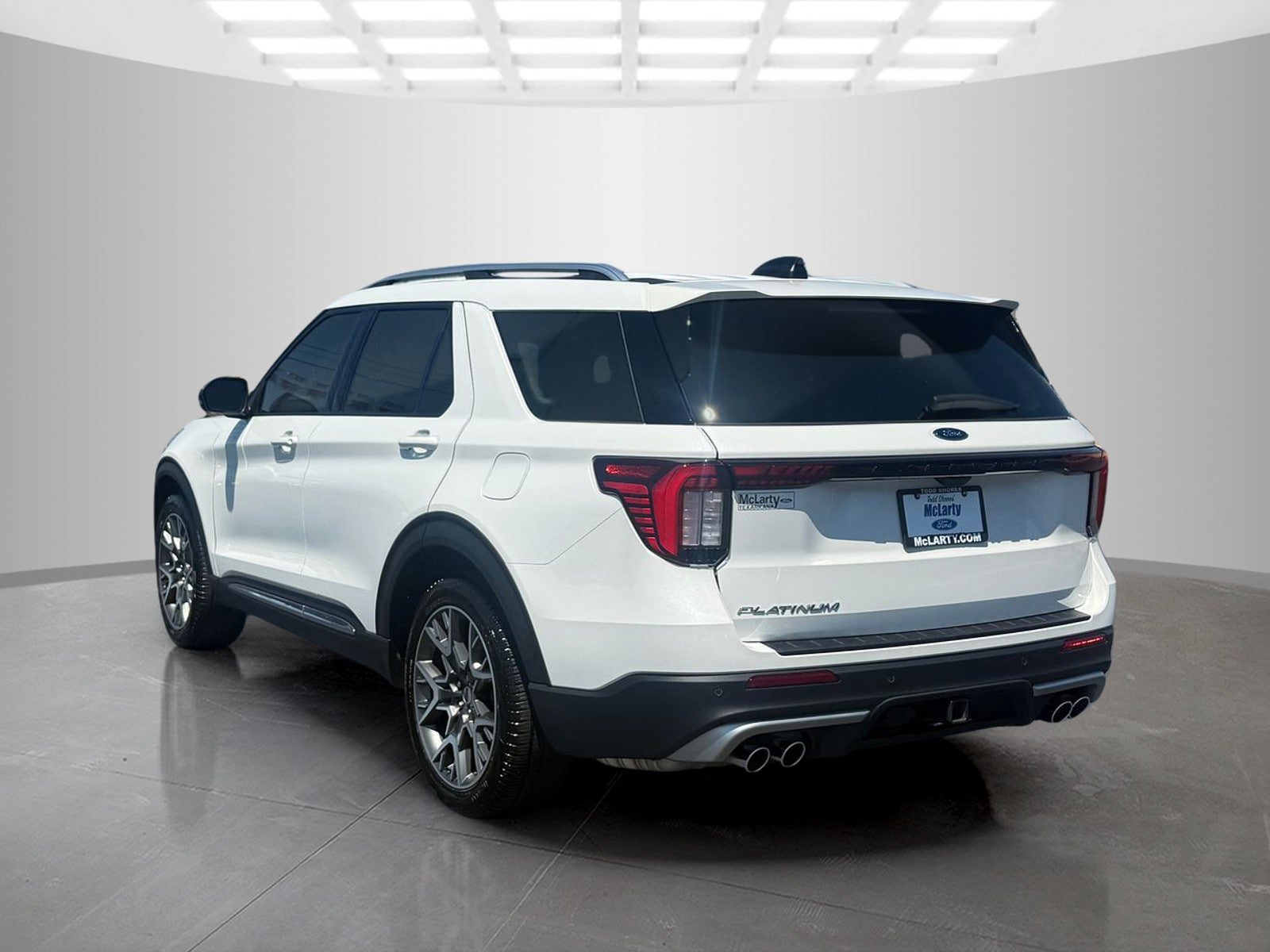 Used 2025 Ford Explorer Platinum w/ Ultimate Package RWD image 5