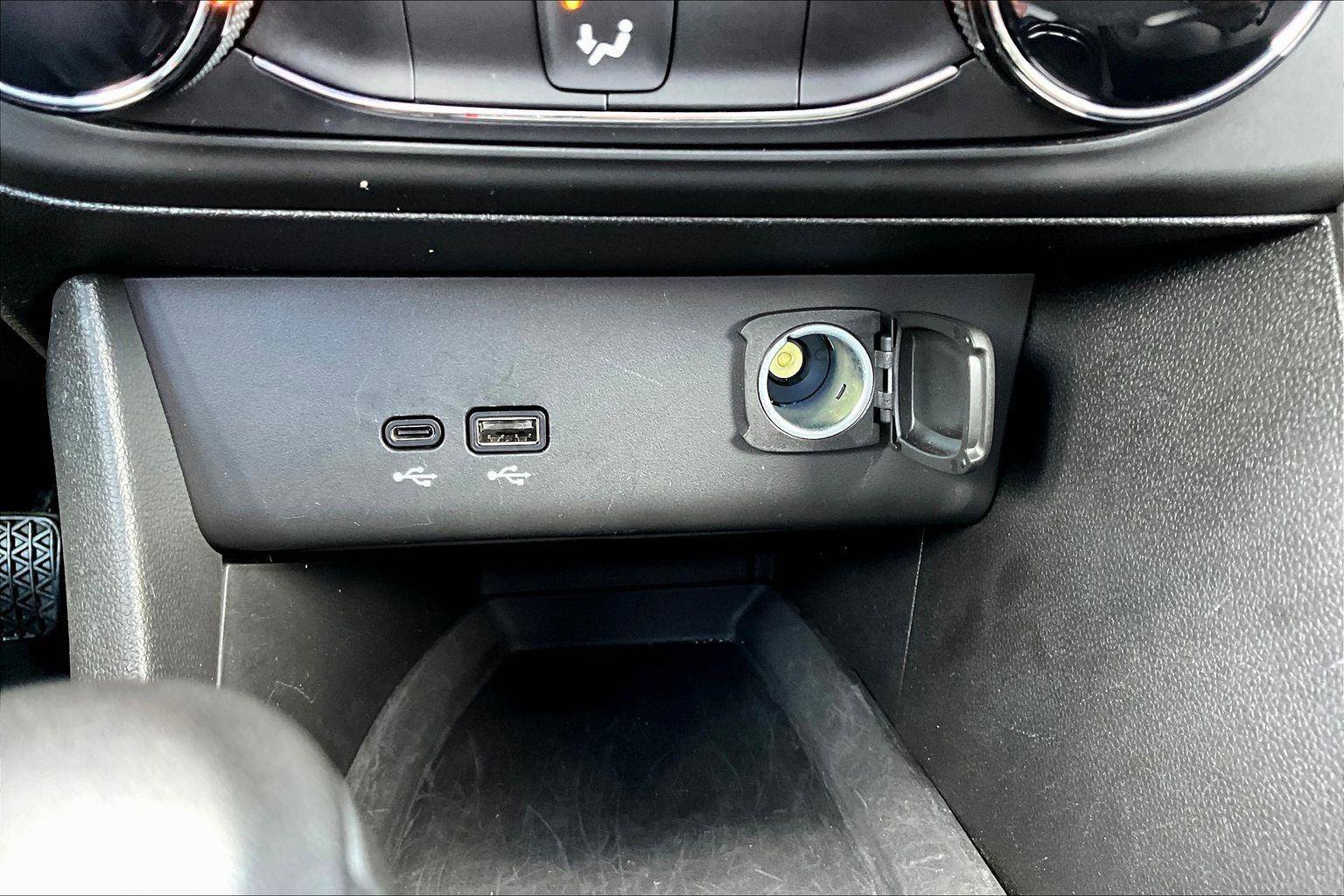 Used 2025 Buick Encore GX Preferred image 31