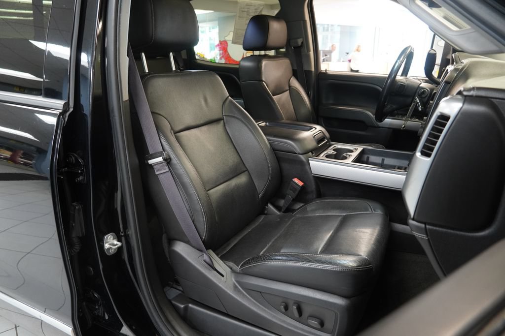 Used 2015 Chevrolet Silverado 2500 LTZ w/ Duramax Plus Package AWD/4WD image 22