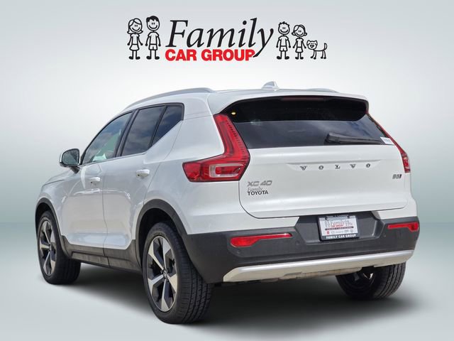 Used 2023 Volvo XC40 B5 Ultimate w/ Protection Package Premier AWD/4WD image 3