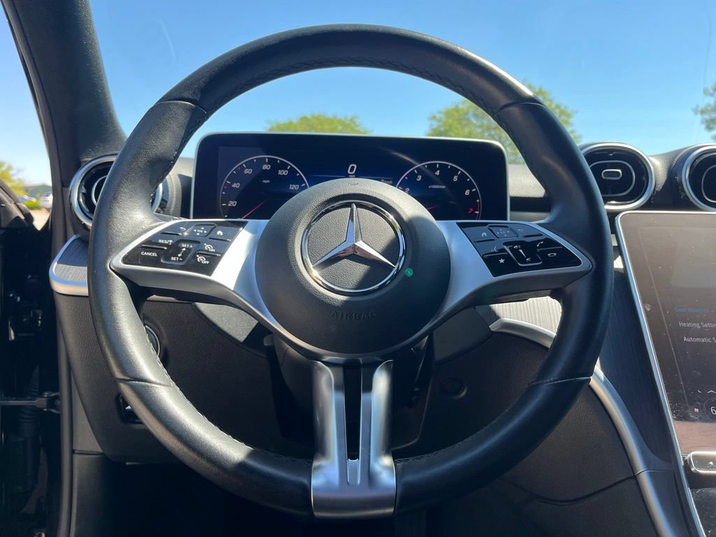 Used 2025 Mercedes-Benz C 300 4MATIC Sedan image 31