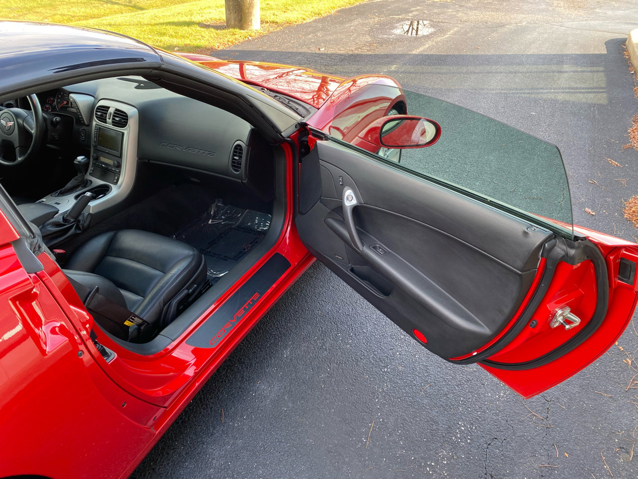 Used 2005 Chevrolet Corvette Coupe w/ Preferred Equipment Group image 14