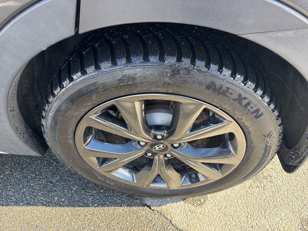 Used 2018 Hyundai Santa Fe Sport image 13