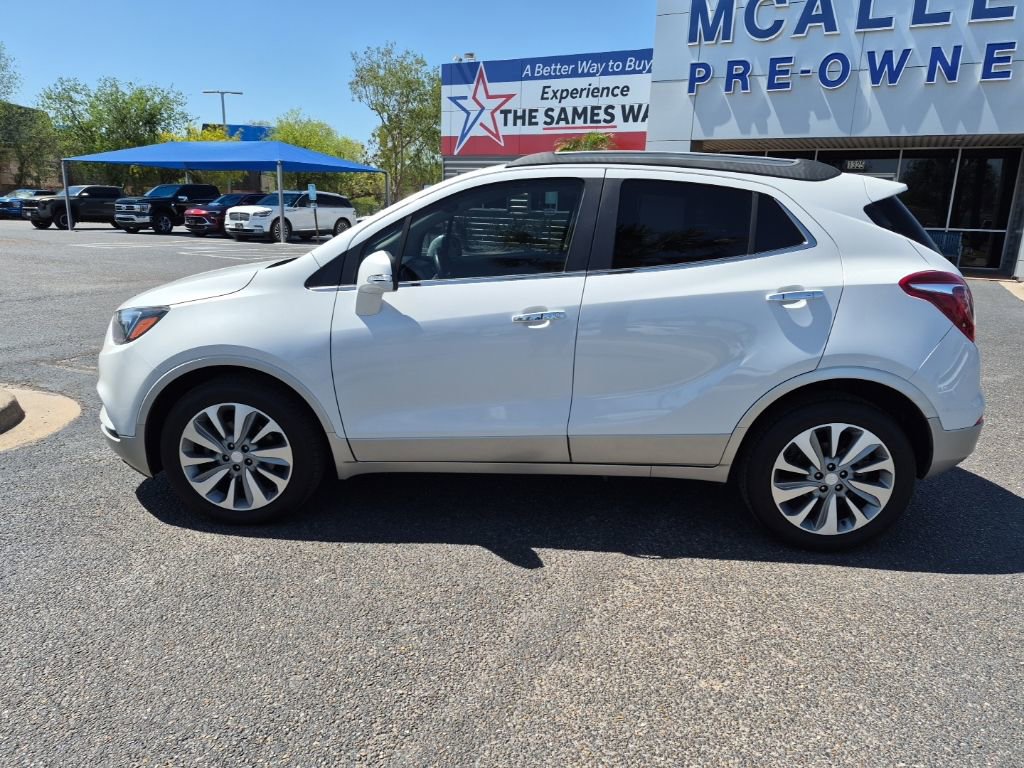 Used 2018 Buick Encore Preferred FWD image 2