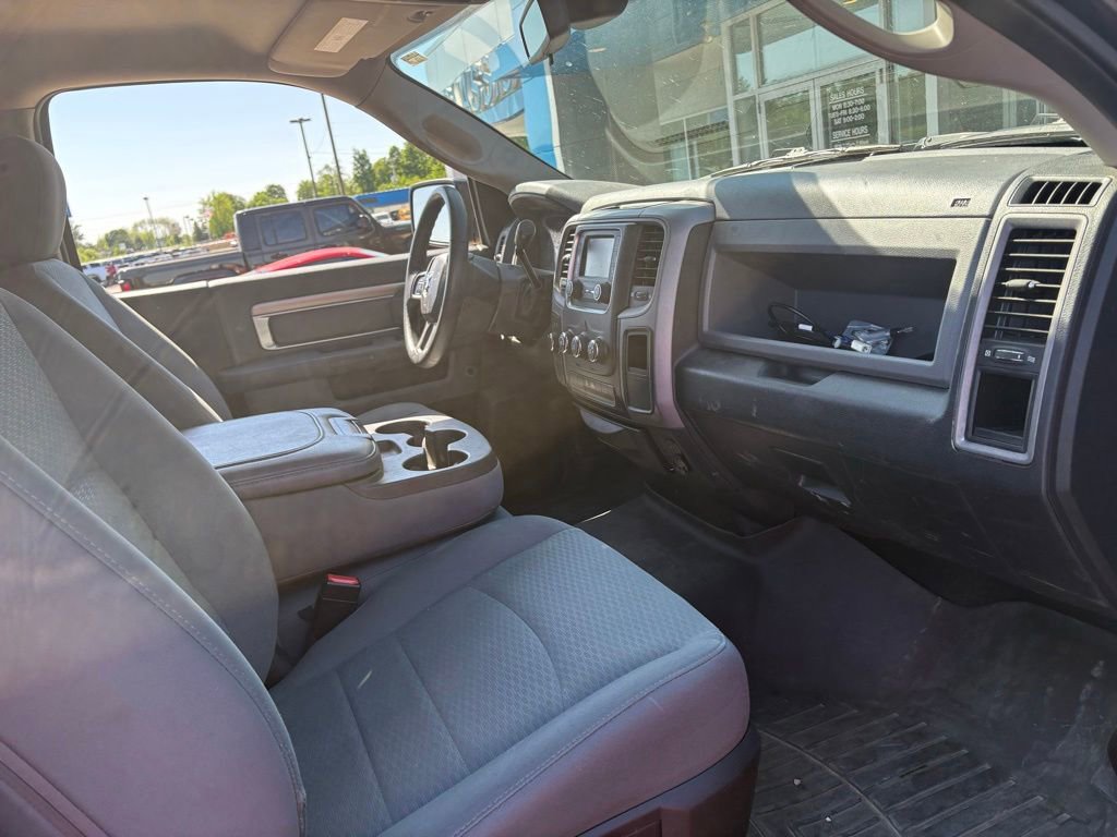 Used 2016 RAM 1500 Express AWD/4WD image 6