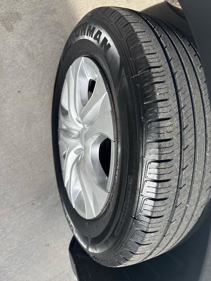 Used 2014 Toyota RAV4 LE image 17