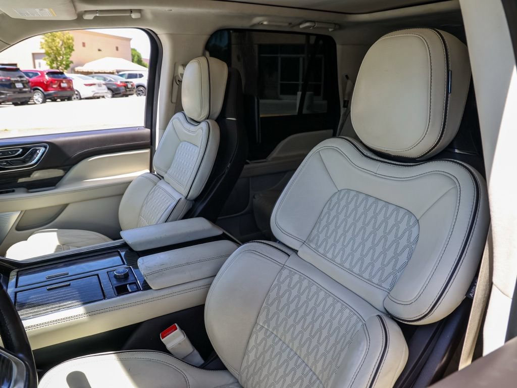 Used 2021 Lincoln Navigator L Black Label w/ Cargo Convenience Package AWD/4WD image 15
