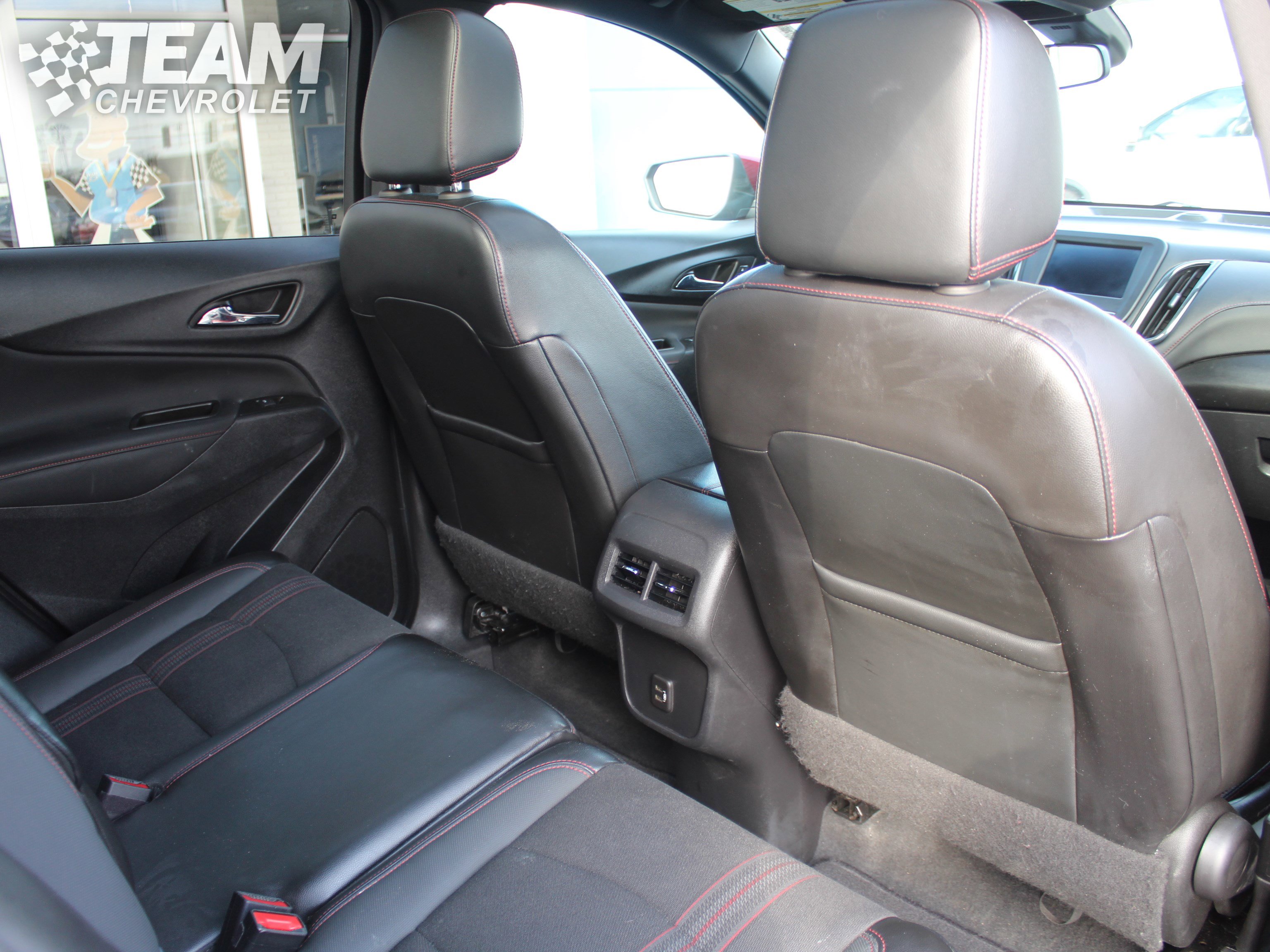 Used 2022 Chevrolet Equinox RS w/ LPO, Cargo Package image 24