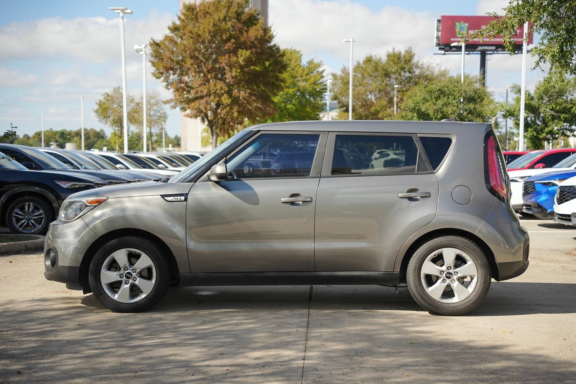 Used 2017 Kia Soul image 3