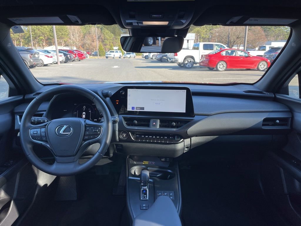 Used 2025 Lexus UX 300h AWD image 8