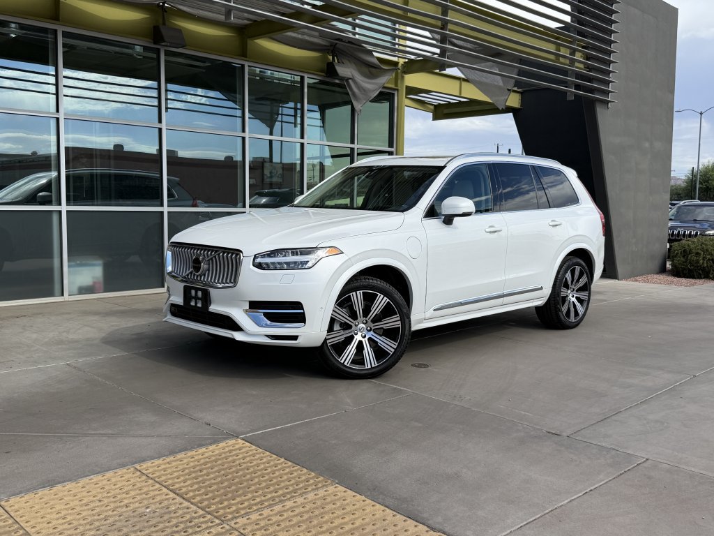 Used 2024 Volvo XC90 T8 Ultimate w/ Protection Package Premier AWD/4WD image 1
