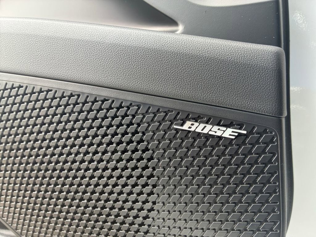 New 2026 Hyundai Elantra Limited image 24