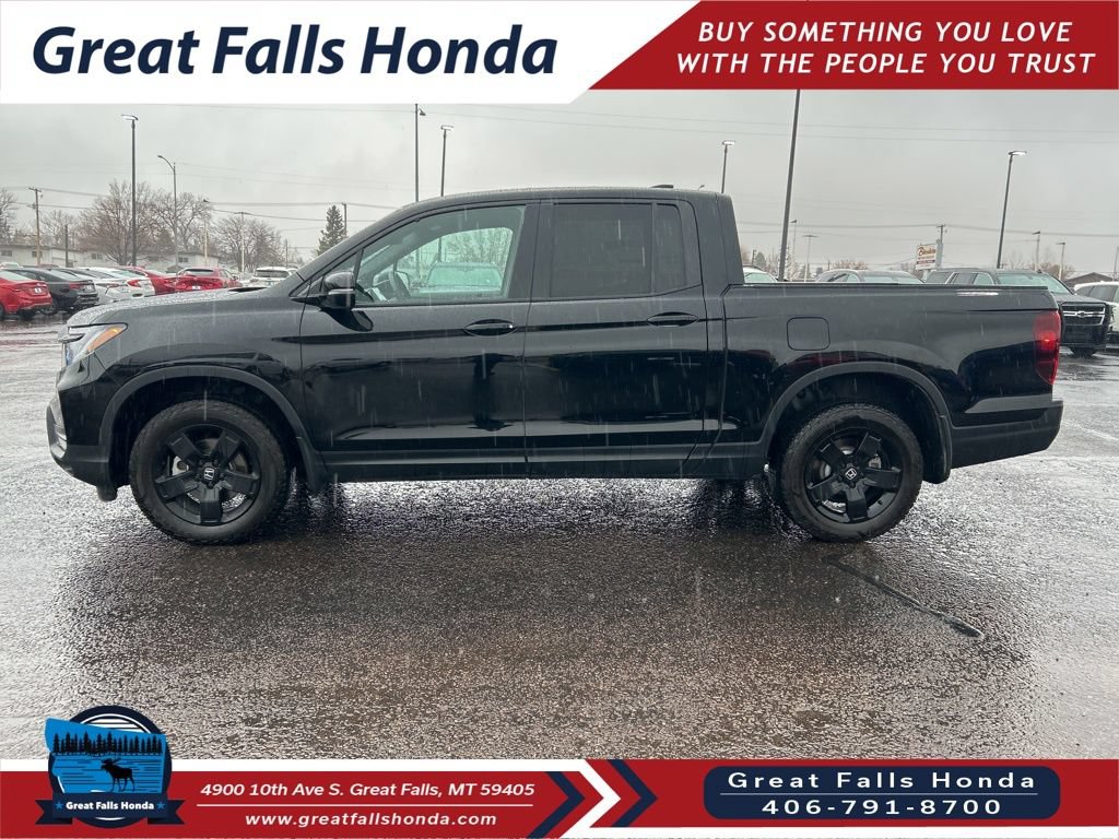 Used 2025 Honda Ridgeline Black Edition image 4