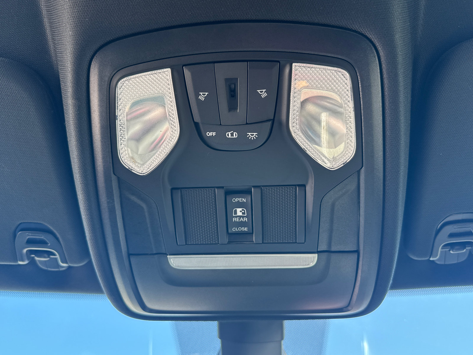 Used 2022 RAM 1500 Big Horn AWD/4WD image 10