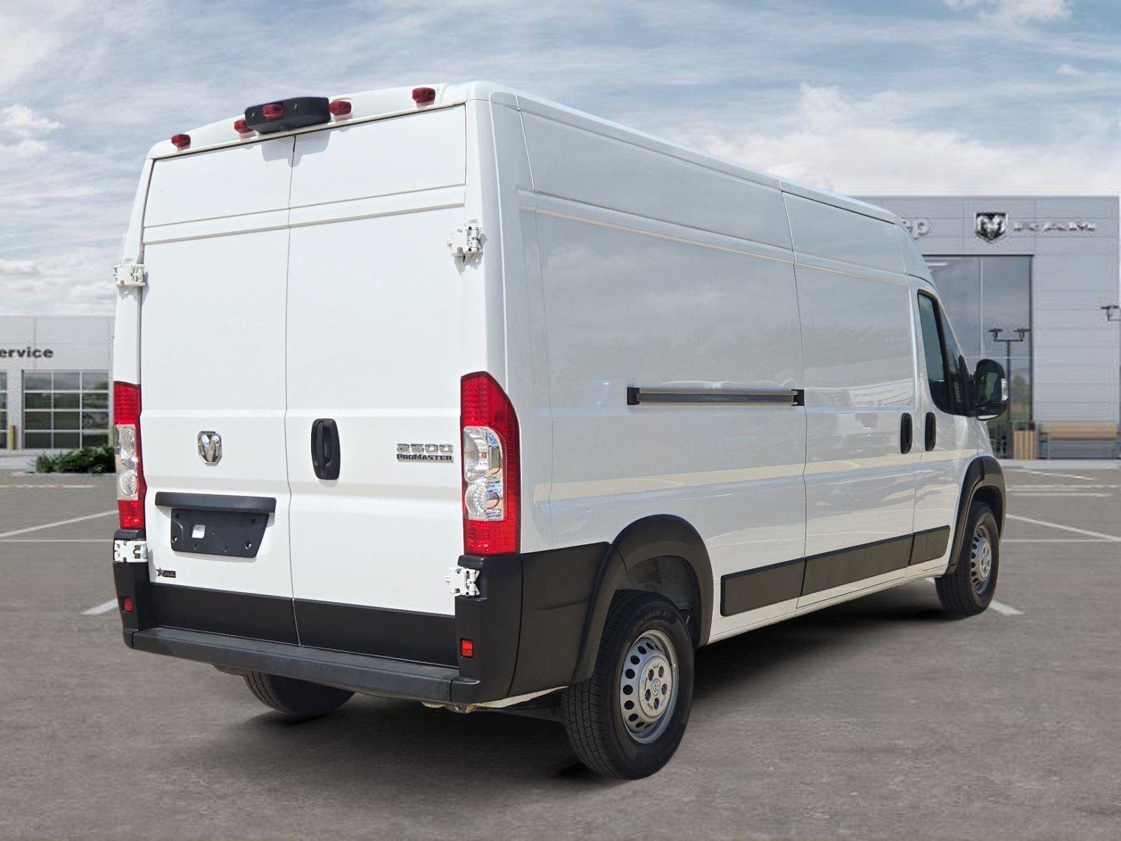 Used 2025 RAM ProMaster 2500 w/ Convenience Group FWD image 5