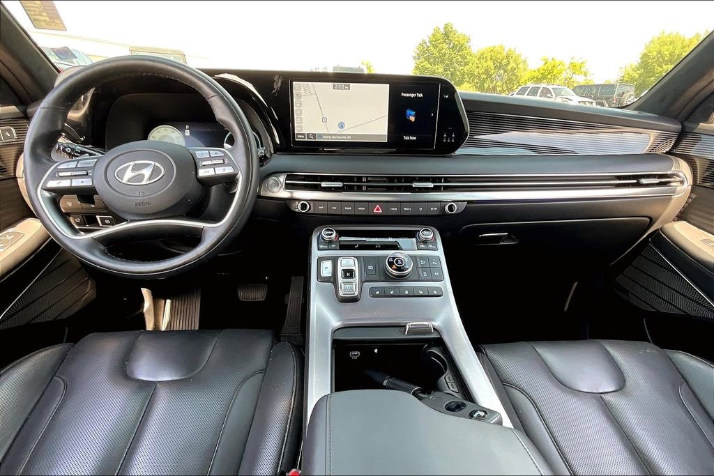 Used 2024 Hyundai Palisade Calligraphy image 15