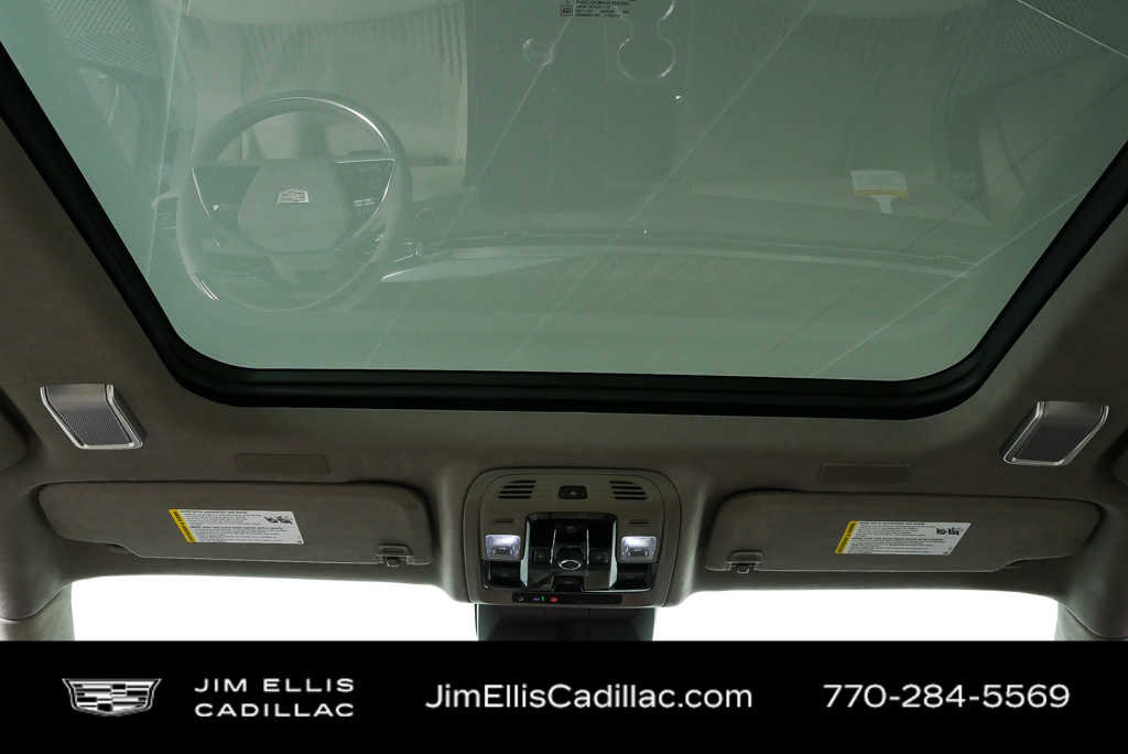 New 2026 Cadillac Escalade ESV Platinum Sport w/ LPO, Floor Liner Package image 19