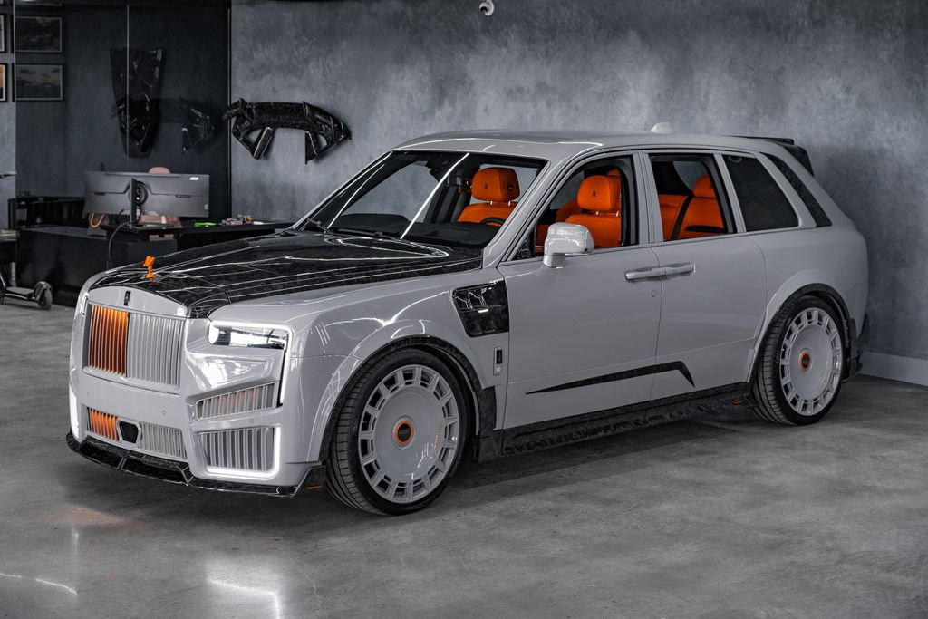 Used 2026 Rolls-Royce Cullinan AWD/4WD image 6