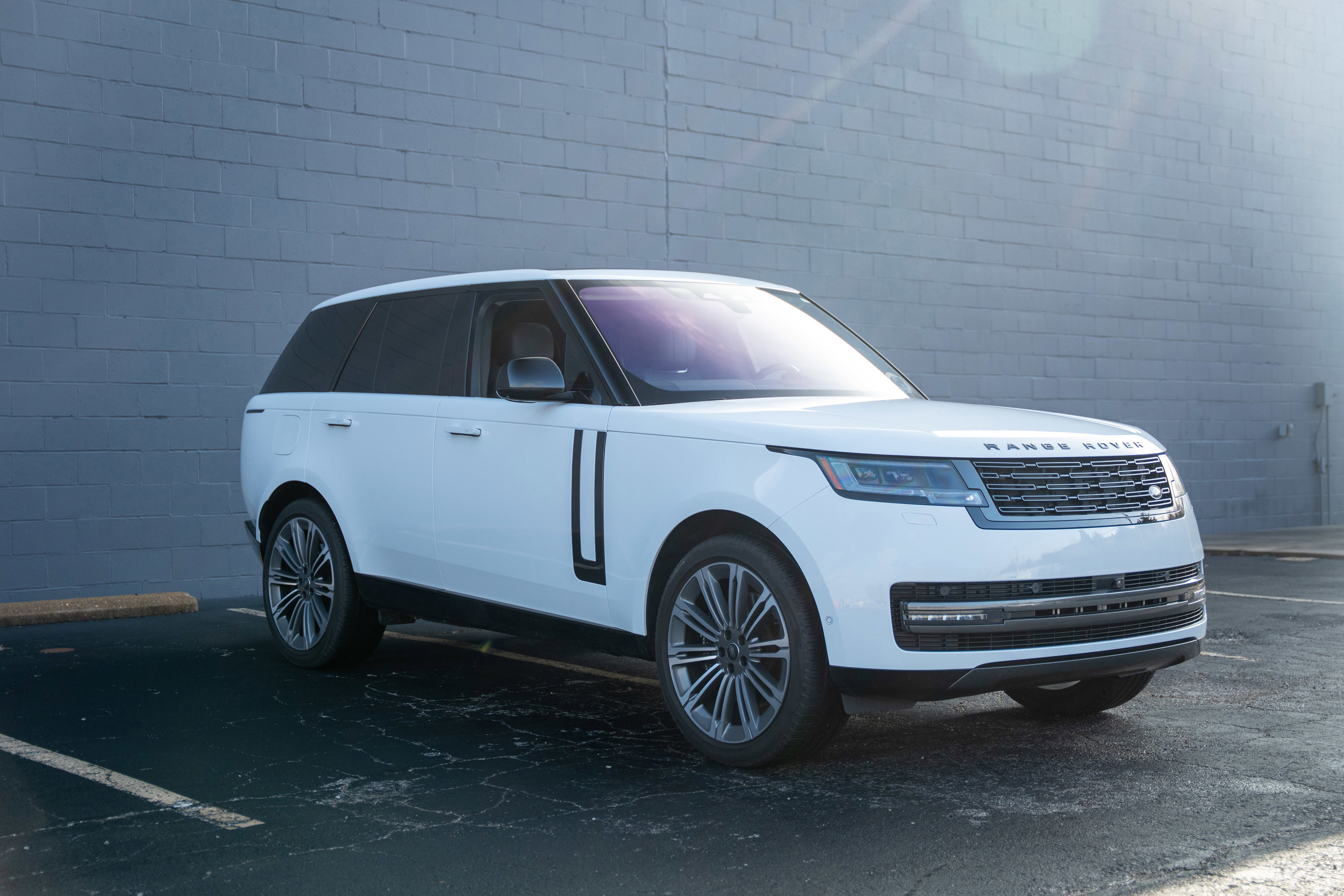 Used 2023 Land Rover Range Rover SE AWD/4WD image 7