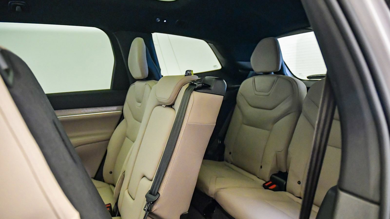 New 2026 Volvo EX90 Plus RWD image 21