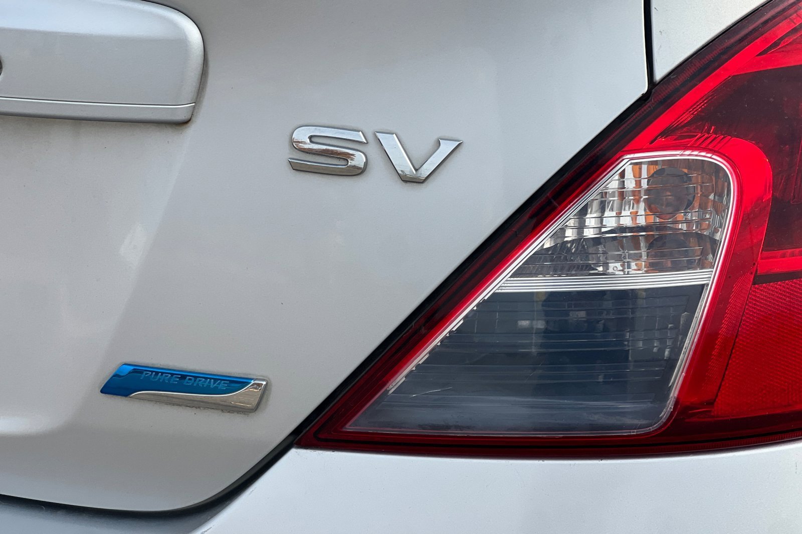 Used 2012 Nissan Versa SV image 20