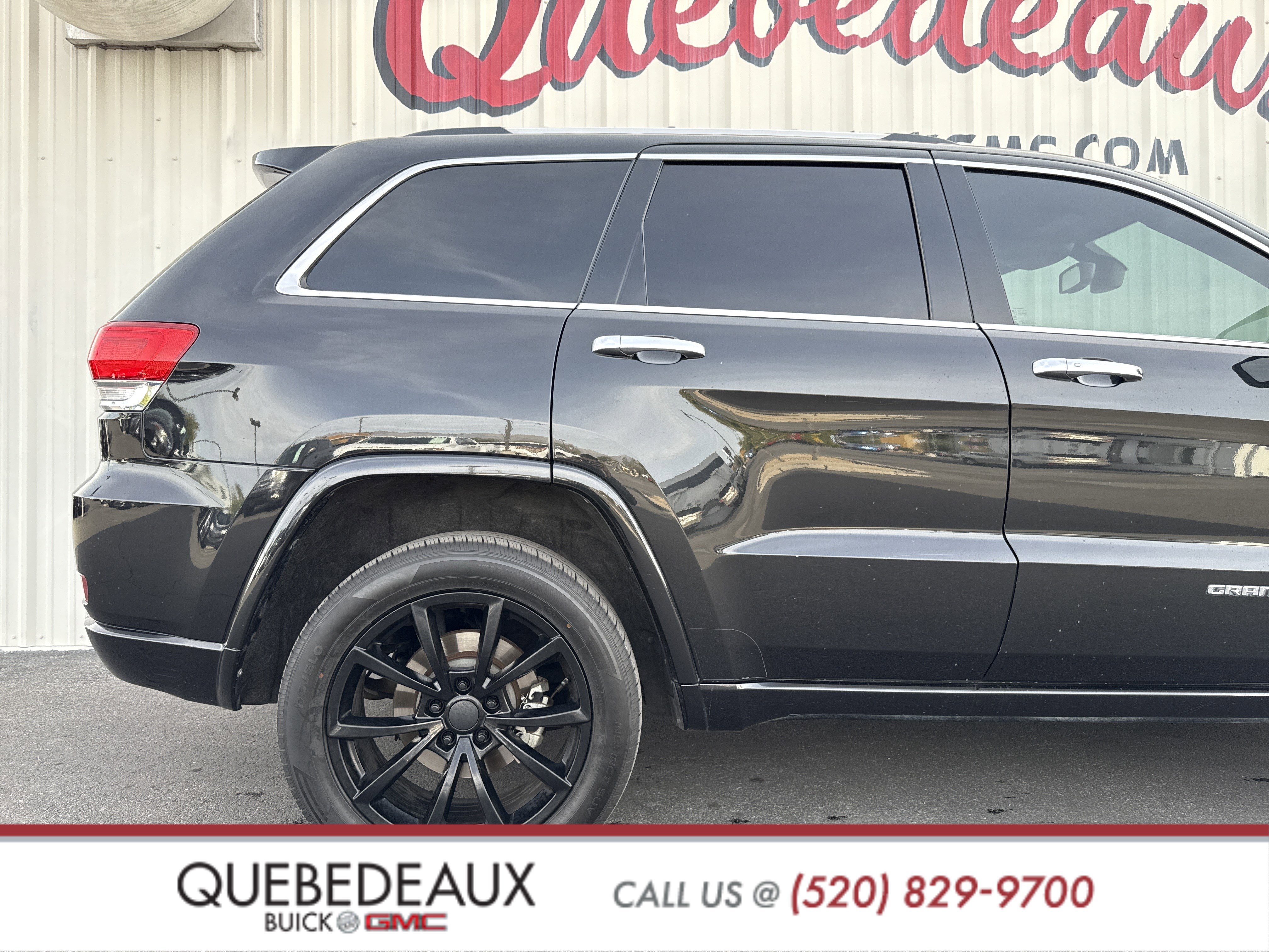Used 2015 Jeep Grand Cherokee Overland image 29