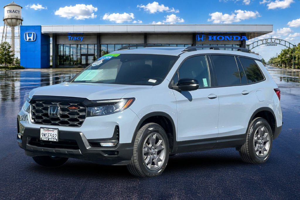 Certified 2024 Honda Passport TrailSport image 14