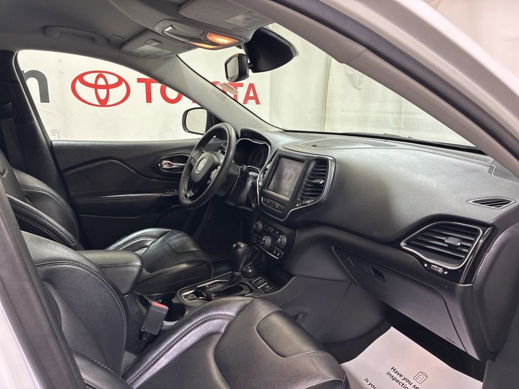 Used 2023 Jeep Cherokee Altitude Lux AWD/4WD image 13