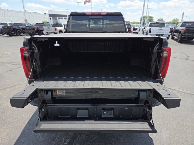 New 2026 GMC Sierra 3500 Denali Ultimate w/ LPO, Black Badging Package AWD/4WD image 30
