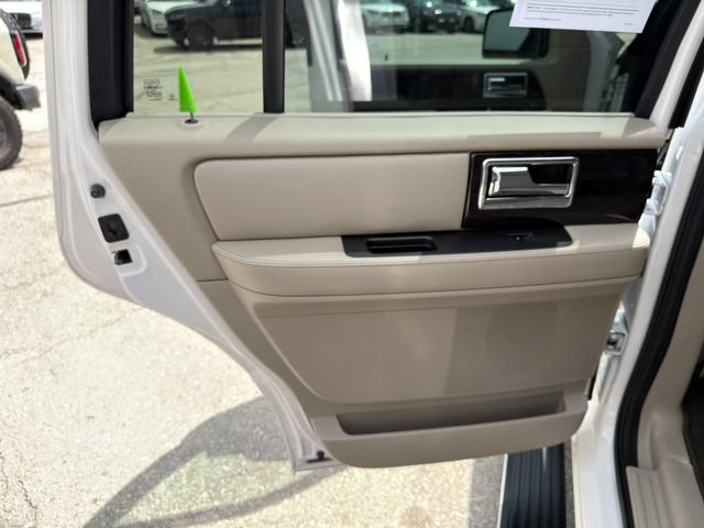 Used 2017 Lincoln Navigator Select AWD/4WD image 19