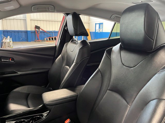 Used 2021 Toyota Prius Prime XLE FWD image 23