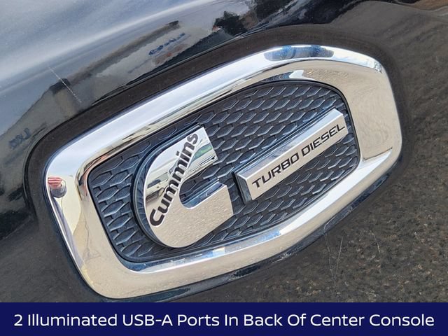 Used 2019 Nissan Titan SV w/ SV Convenience Package AWD/4WD image 19