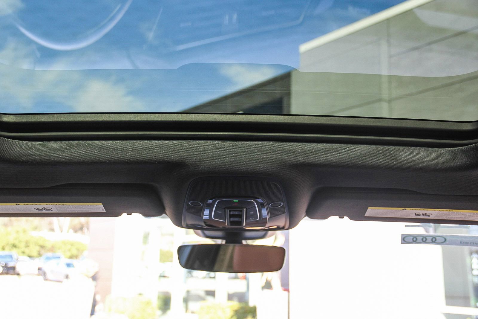 Certified 2022 Audi e-tron Premium w/ Convenience Plus Package image 18