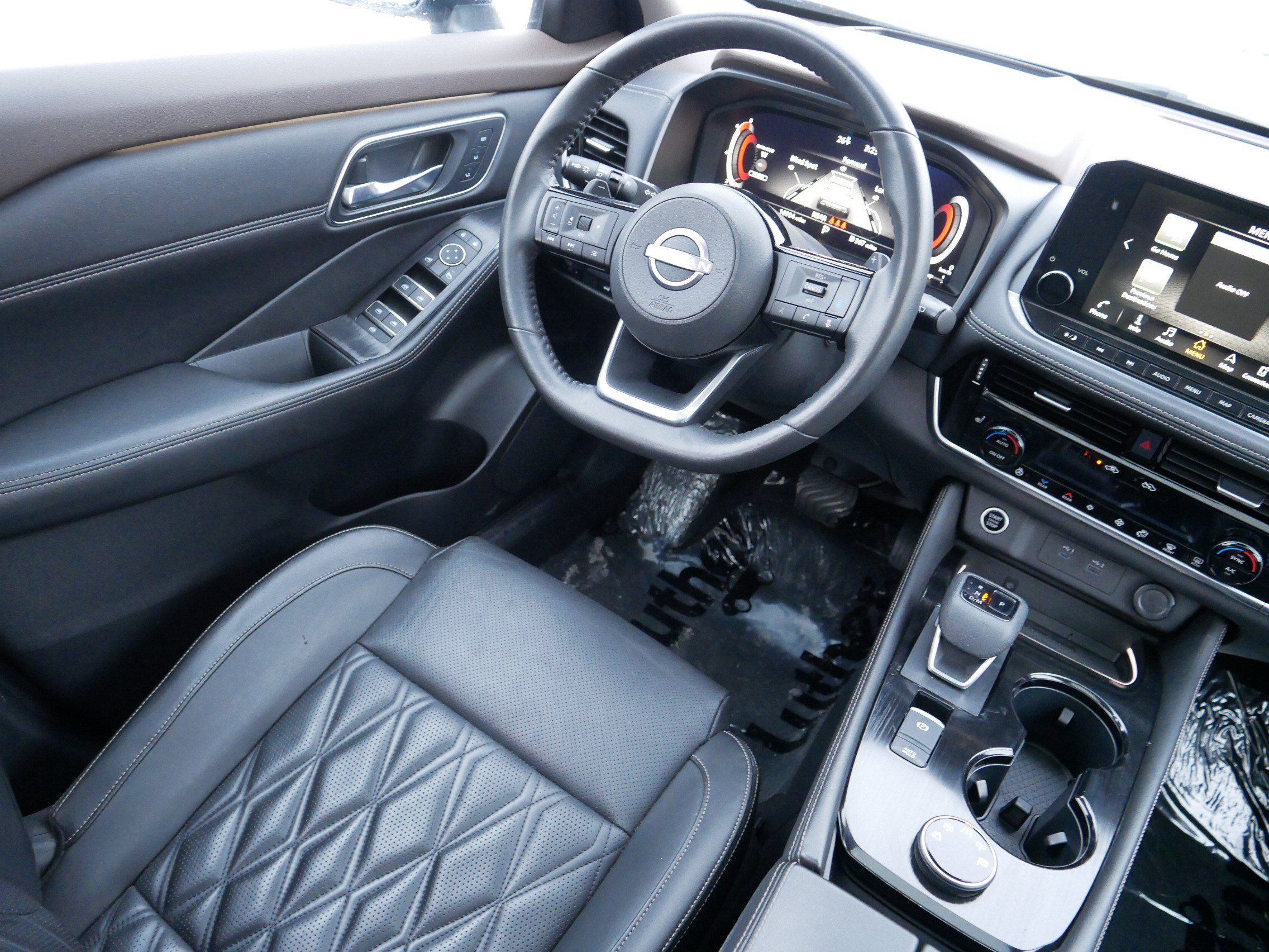 Certified 2022 Nissan Rogue Platinum w/ Head-Up Display Package image 9